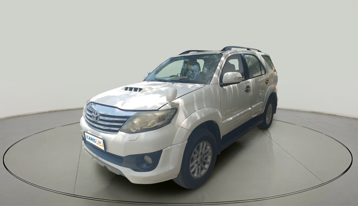 2013 Toyota Fortuner 3.0 4X2 AT, Diesel, Automatic, 2,65,815 km, exterior