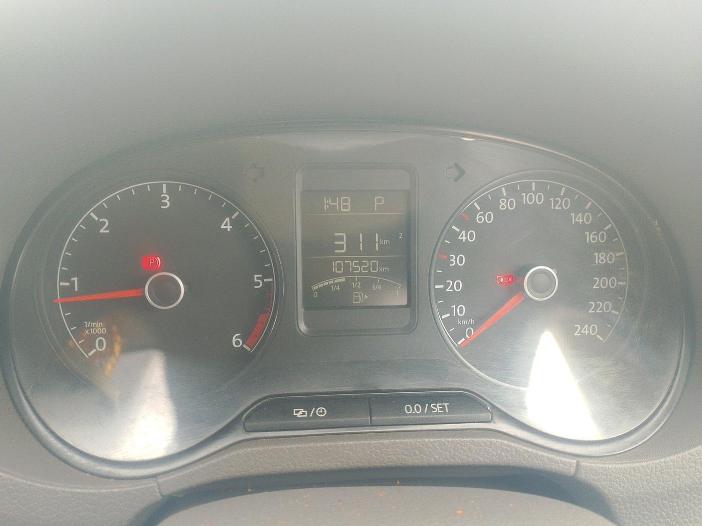 2016 Volkswagen Vento HIGHLINE 1.5 AT, Diesel, Automatic, 1,07,520 km, interior