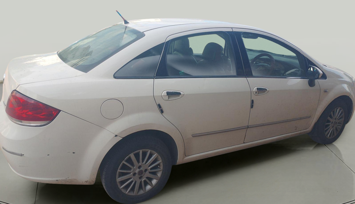 2010 Fiat Linea EMOTION 1.4, Petrol, Manual, 1,16,490 km, exterior