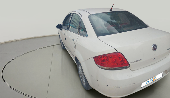 2010 Fiat Linea EMOTION 1.4, Petrol, Manual, 1,16,490 km, exterior