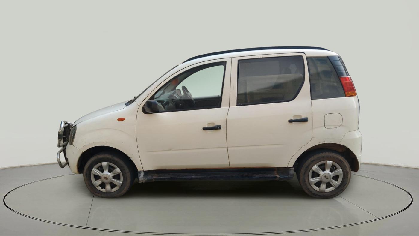 2013 Mahindra Quanto C4, Diesel, Manual, 1,21,433 km, exterior