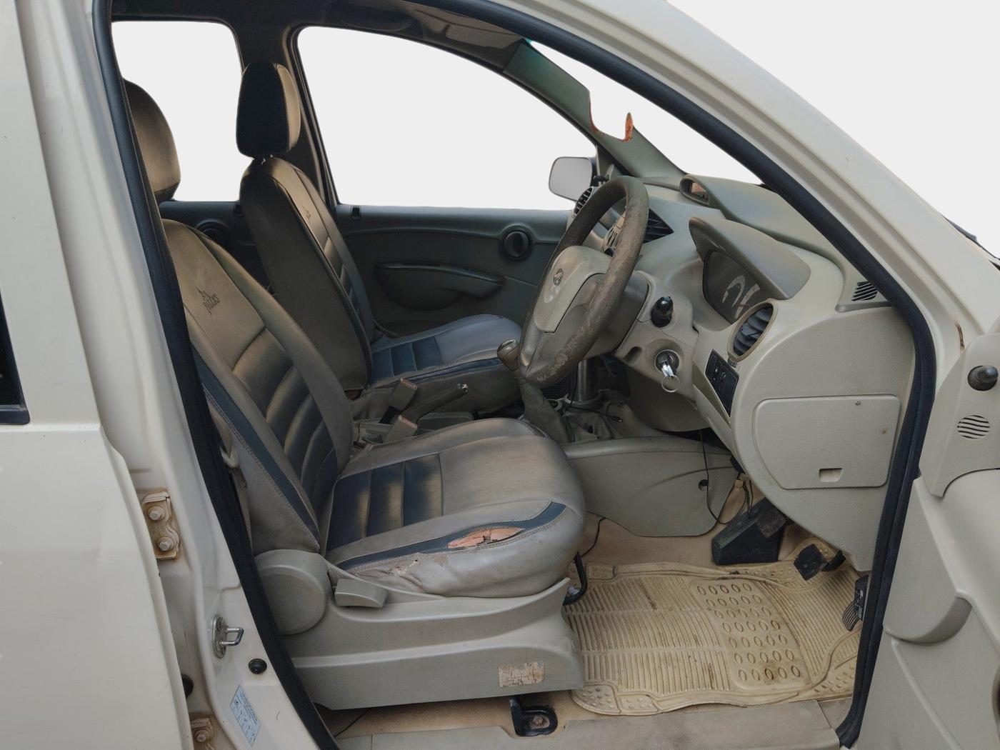 2013 Mahindra Quanto C4, Diesel, Manual, 1,21,433 km, interior