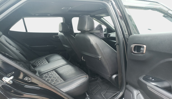 2023 Hyundai VENUE SX(O) 1.0 Turbo DCT Knight Edition, Petrol, Automatic, 17,746 km, interior