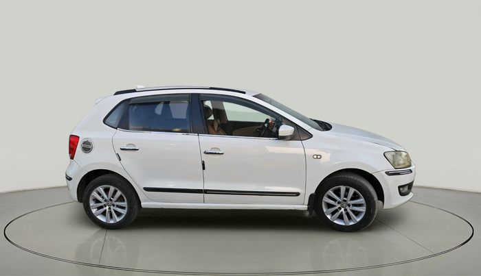 2011 Volkswagen Polo COMFORTLINE 1.2L, Diesel, Manual, 1,72,105 km, exterior