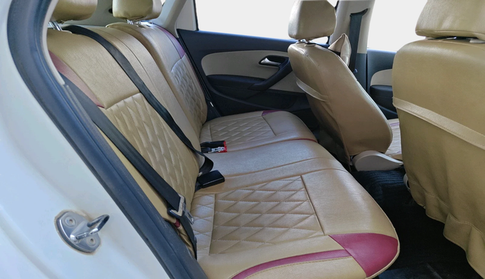 2011 Volkswagen Polo COMFORTLINE 1.2L, Diesel, Manual, 1,72,105 km, interior