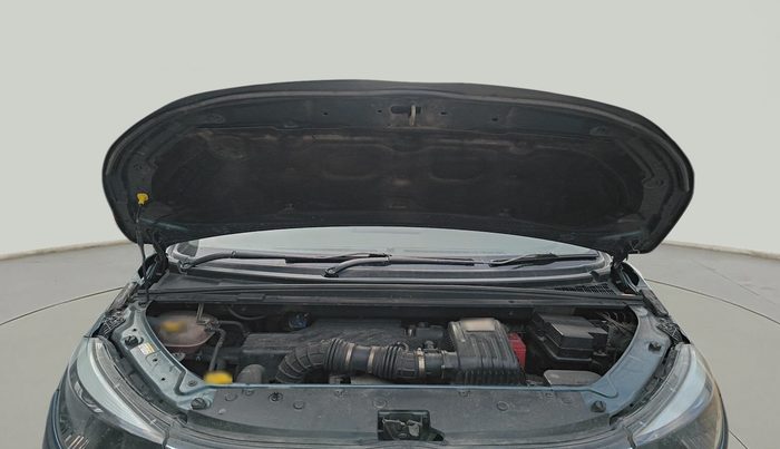 2018 Mahindra MARAZZO M8 7 STR, Diesel, Manual, 1,41,116 km, exterior