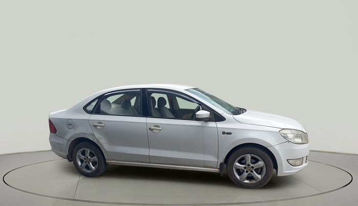 2012 Skoda Rapid ACTIVE 1.6 TDI CR MT, Diesel, Manual, 1,11,119 km, exterior