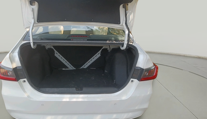 2025 Honda Amaze ZX 1.2 Petrol MT, Petrol, Manual, 27,471 km, exterior