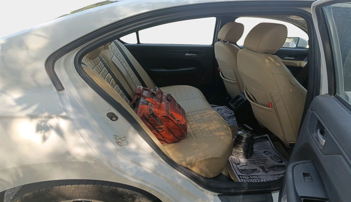 2025 Honda Amaze ZX 1.2 Petrol MT, Petrol, Manual, 27,471 km, interior