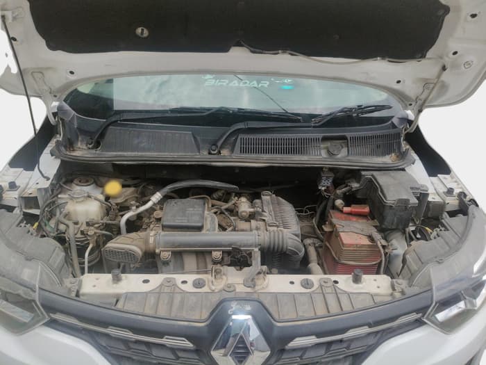 2020 Renault TRIBER RXL MT, Petrol, Manual, 47,427 km, exterior
