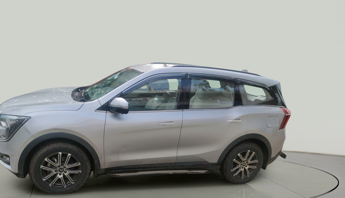 2023 Mahindra XUV700 AX 7 LUXURY D MT 7 STR, Diesel, Manual, 64,508 km, exterior