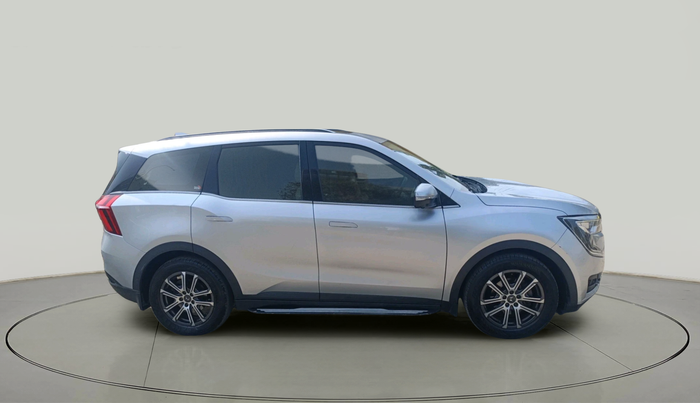 2022 Mahindra XUV700 AX 7 LUXURY D AT 7 STR, Diesel, Automatic, 1,43,365 km, exterior