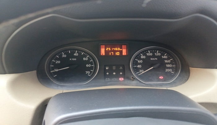 2015 Nissan Terrano XL D PLUS, Diesel, Manual, 2,51,460 km, interior