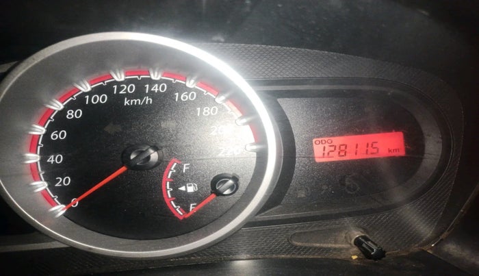 2013 Ford Figo TITANIUM 1.4 DIESEL, Diesel, Manual, 1,28,115 km, interior