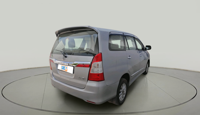 2013 Toyota Innova 2.5 VX 8 STR, Diesel, Manual, 2,66,730 km, exterior