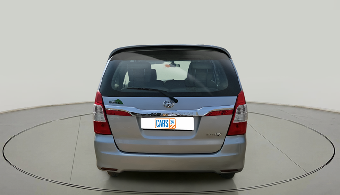 2013 Toyota Innova 2.5 VX 8 STR, Diesel, Manual, 2,66,730 km, exterior