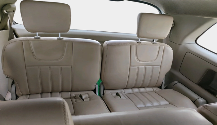 2013 Toyota Innova 2.5 VX 8 STR, Diesel, Manual, 2,66,730 km, interior