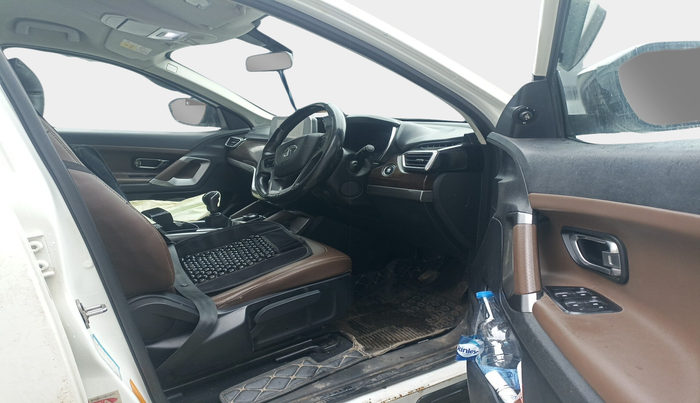 2019 Tata Harrier XZ 2.0L, Diesel, Manual, 1,67,747 km, interior