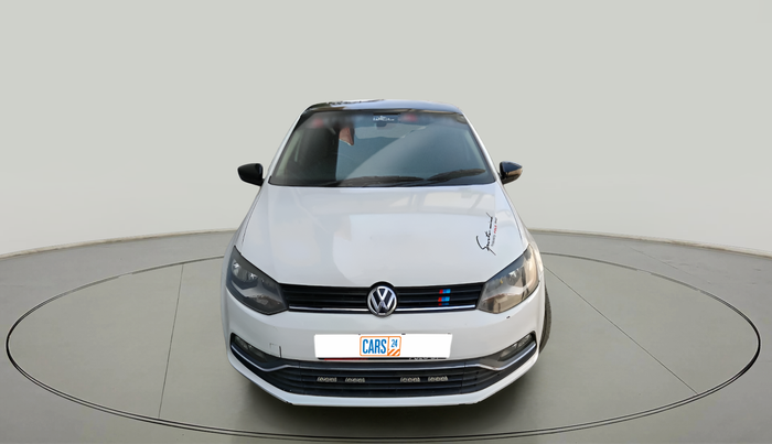 2016 Volkswagen Polo HIGHLINE1.5L, Diesel, Manual, 1,53,363 km, exterior