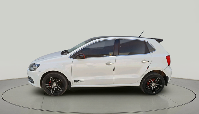 2016 Volkswagen Polo HIGHLINE1.5L, Diesel, Manual, 1,53,363 km, exterior