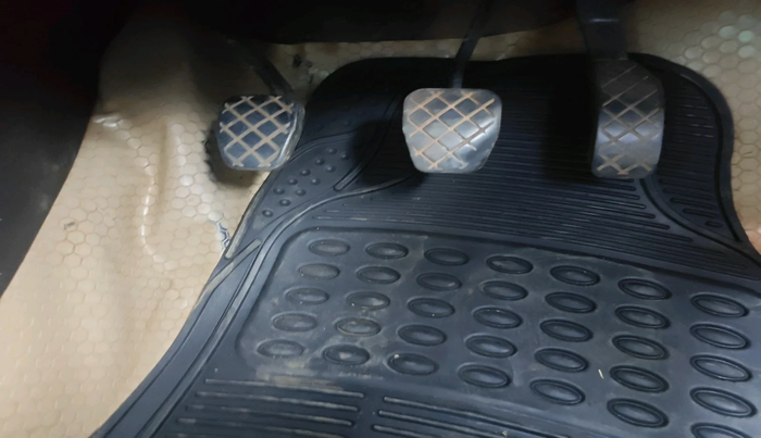 2016 Volkswagen Polo HIGHLINE1.5L, Diesel, Manual, 1,53,363 km, interior