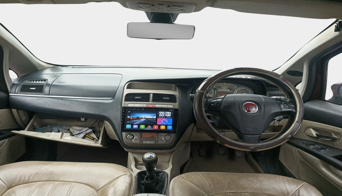 2013 Fiat Linea EMOTION 1.3, Diesel, Manual, 99,405 km, interior