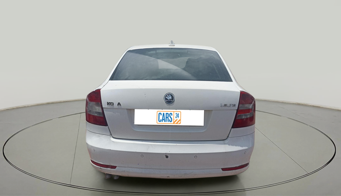 2010 Skoda Laura AMBIENTE 2.0 TDI CR AT, Diesel, Automatic, 2,00,100 km, exterior