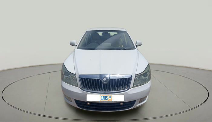 2010 Skoda Laura AMBIENTE 2.0 TDI CR AT, Diesel, Automatic, 2,00,100 km, exterior