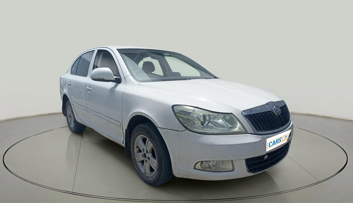 2010 Skoda Laura AMBIENTE 2.0 TDI CR AT, Diesel, Automatic, 2,00,100 km, exterior