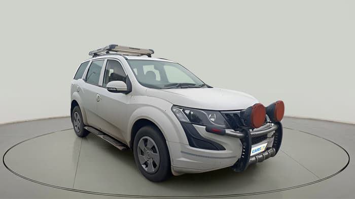 2017 Mahindra XUV500 W4, Diesel, Manual, 71,295 km, exterior