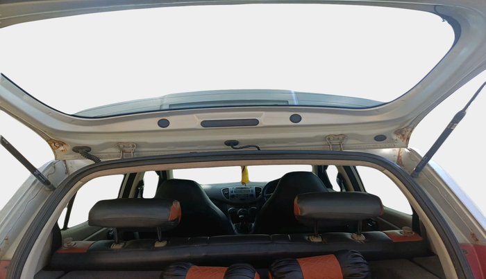 2011 Hyundai i10 SPORTZ 1.2, Petrol, Manual, 83,376 km, exterior