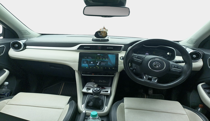 2024 MG ASTOR  Sharp Pro 1.5 MT (Ivory), Petrol, Manual, 17,598 km, interior