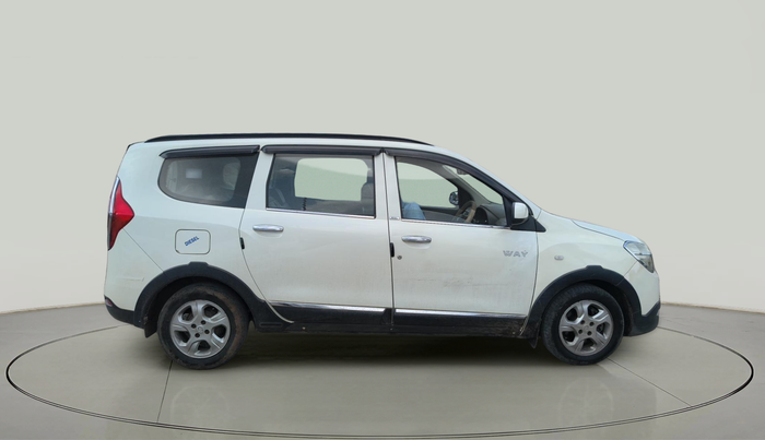 2018 Renault Lodgy 110 PS RXL STEPWAY 8 STR, Diesel, Manual, 1,55,596 km, exterior