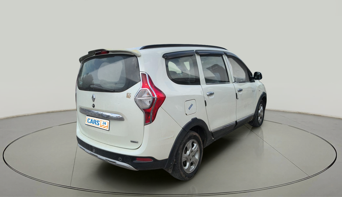 2018 Renault Lodgy 110 PS RXL STEPWAY 8 STR, Diesel, Manual, 1,55,596 km, exterior