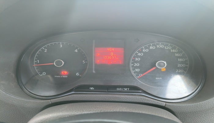 2012 Volkswagen Vento HIGHLINE DIESEL 1.6, Diesel, Manual, 1,03,637 km, interior