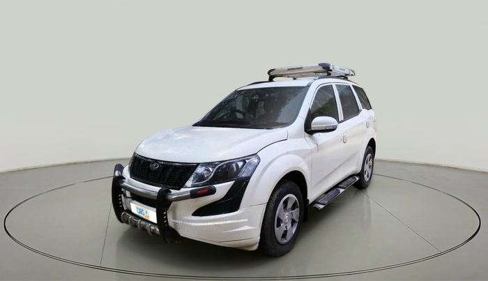 2017 Mahindra XUV500 W4, Diesel, Manual, 76,695 km, exterior