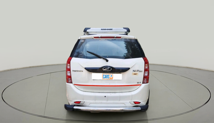 2017 Mahindra XUV500 W4, Diesel, Manual, 76,695 km, exterior