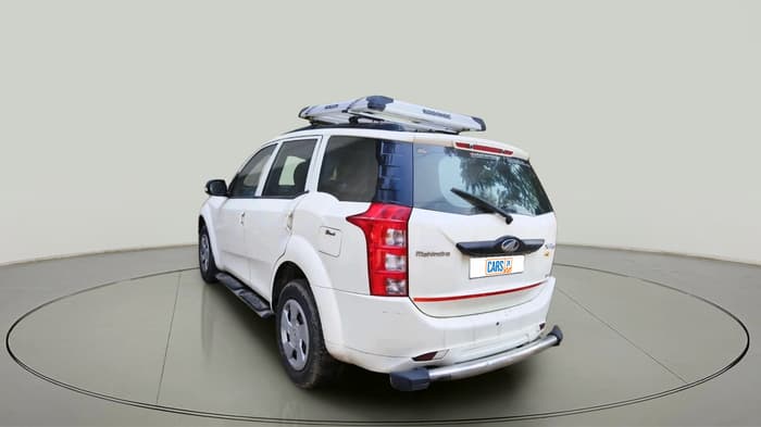 2017 Mahindra XUV500 W4, Diesel, Manual, 76,695 km, exterior