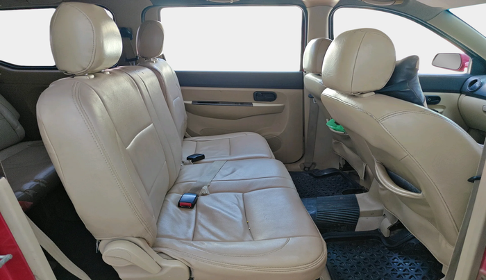 2013 Chevrolet Enjoy 1.3 LTZ 8 STR, Diesel, Manual, 2,49,299 km, interior