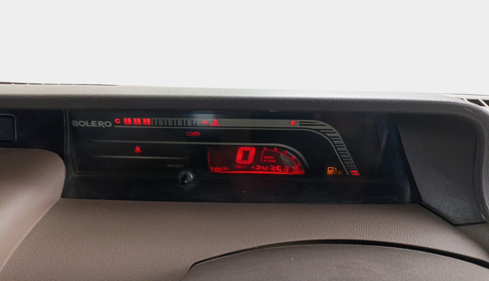 2013 Mahindra Bolero ZLX BS-III, Diesel, Manual, 1,24,353 km, interior