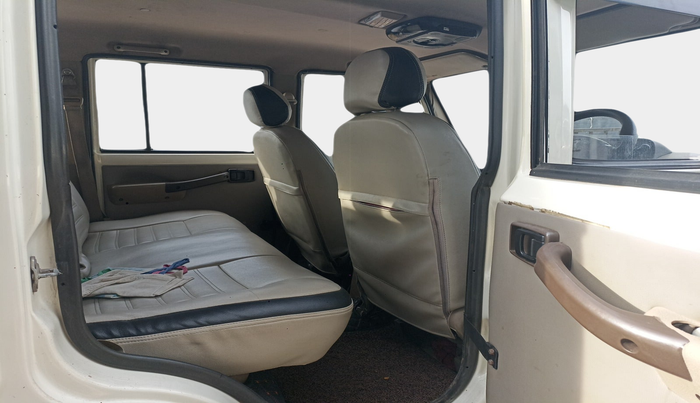 2013 Mahindra Bolero ZLX BS-III, Diesel, Manual, 1,24,353 km, interior