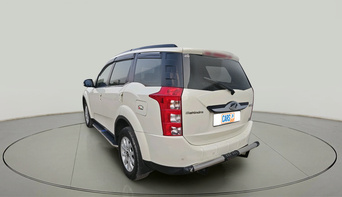 2016 Mahindra XUV500 W10 AT, Diesel, Automatic, 90,633 km, exterior