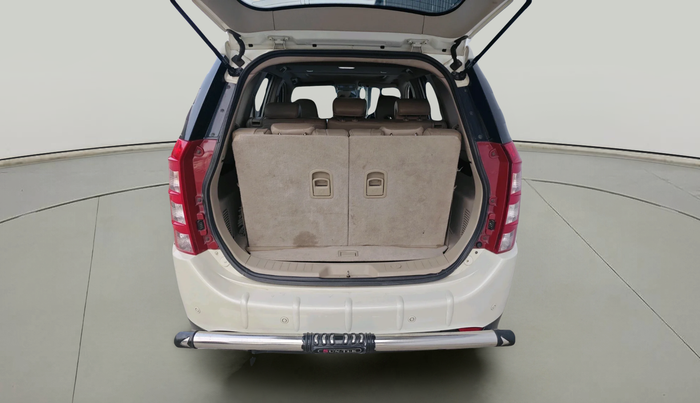 2016 Mahindra XUV500 W10 AT, Diesel, Automatic, 90,633 km, exterior