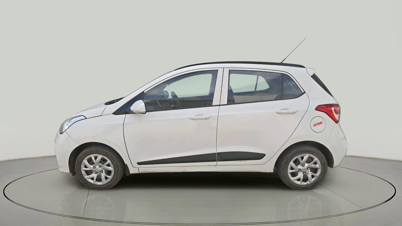 2017 Hyundai Grand i10 SPORTZ 1.2 KAPPA VTVT, Petrol, Manual, 1,21,278 km, exterior