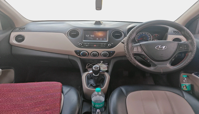 2017 Hyundai Grand i10 SPORTZ 1.2 KAPPA VTVT, Petrol, Manual, 1,21,278 km, interior