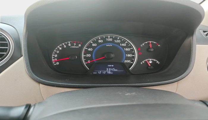 2017 Hyundai Grand i10 SPORTZ 1.2 KAPPA VTVT, Petrol, Manual, 1,21,278 km, interior