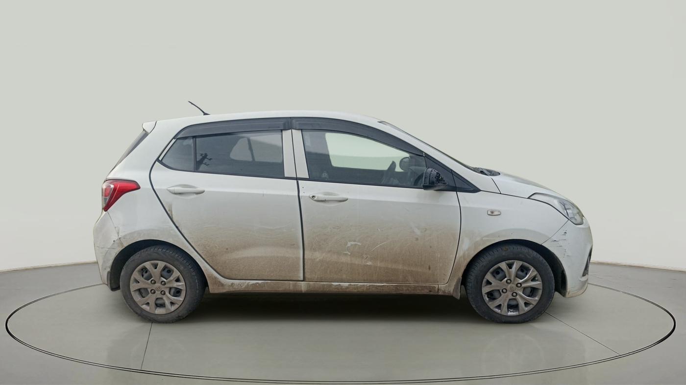 2014 Hyundai Grand i10 MAGNA 1.1 CRDI, Diesel, Manual, 91,000 km, exterior