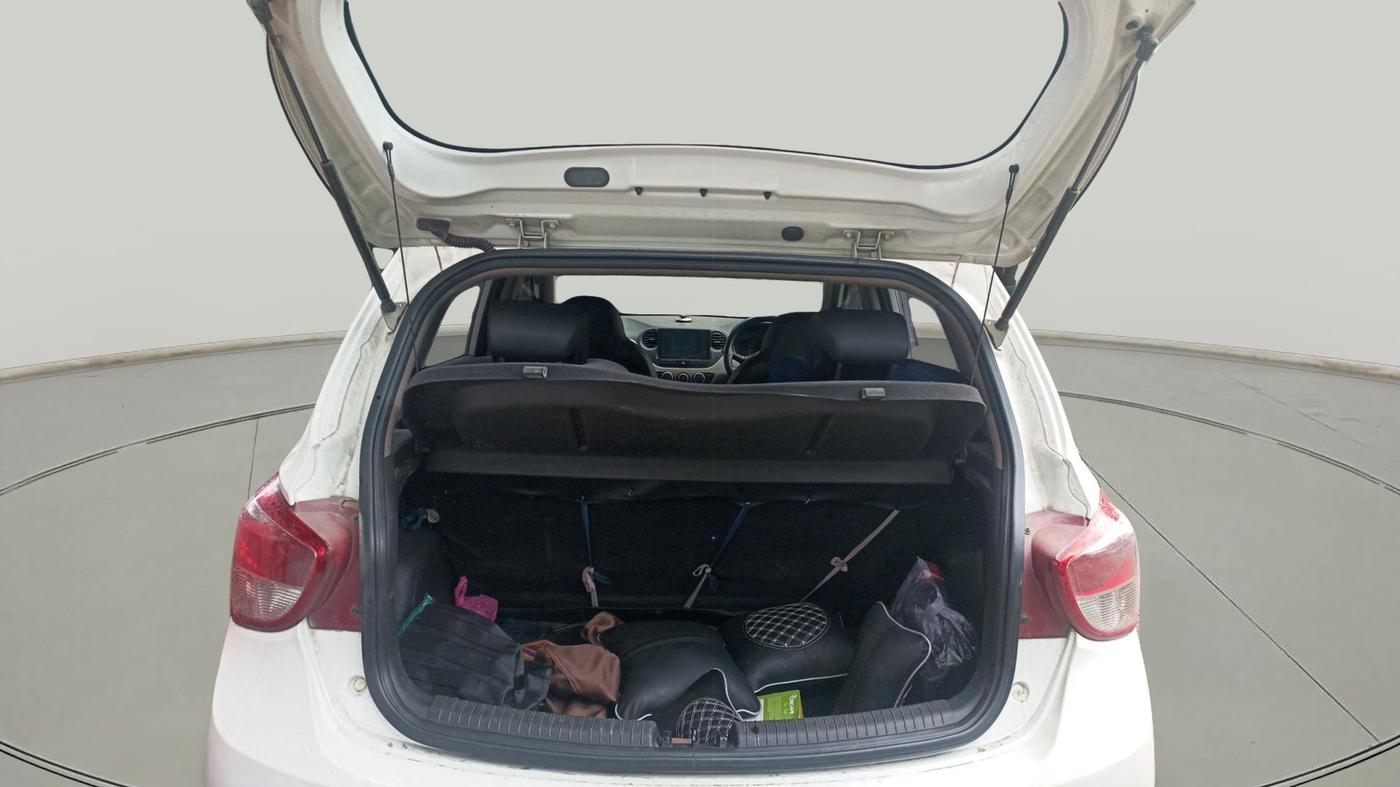 2014 Hyundai Grand i10 MAGNA 1.1 CRDI, Diesel, Manual, 91,000 km, exterior