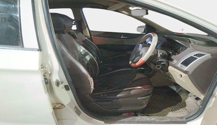 2011 Hyundai i20 SPORTZ 1.4 CRDI, Diesel, Manual, 2,30,425 km, interior