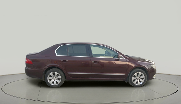 2011 Skoda Superb ELEGANCE 2.0 TDI CR AT, Diesel, Automatic, 2,00,591 km, exterior